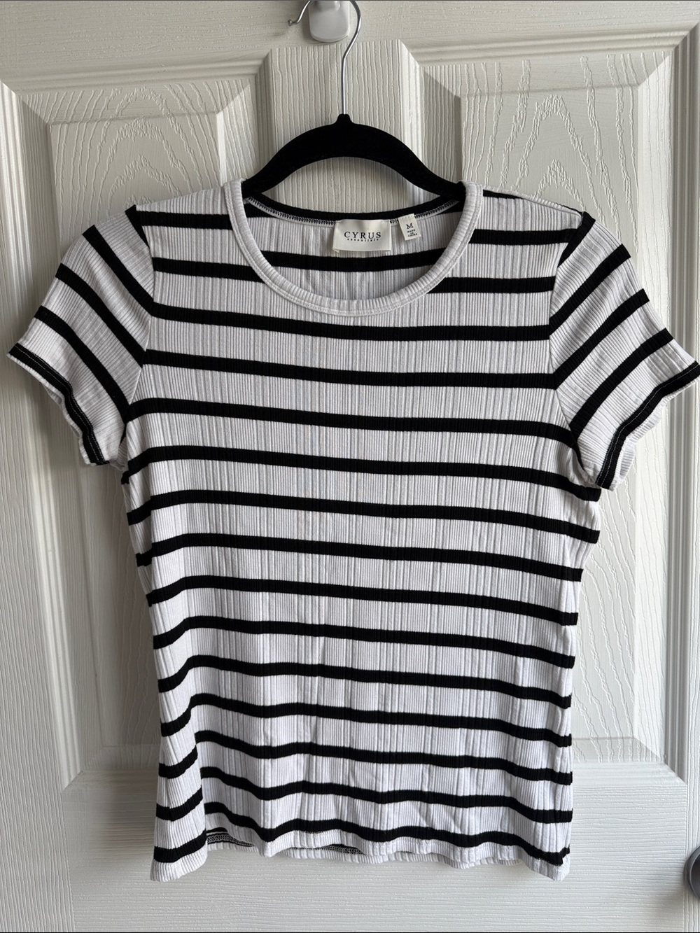Cyrus White and Black Striped Ribbed Short Sleeve Tee